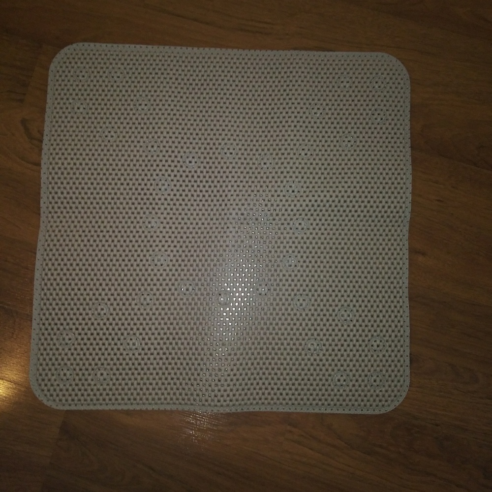 🎀Bathtub mat size 21×21 inches